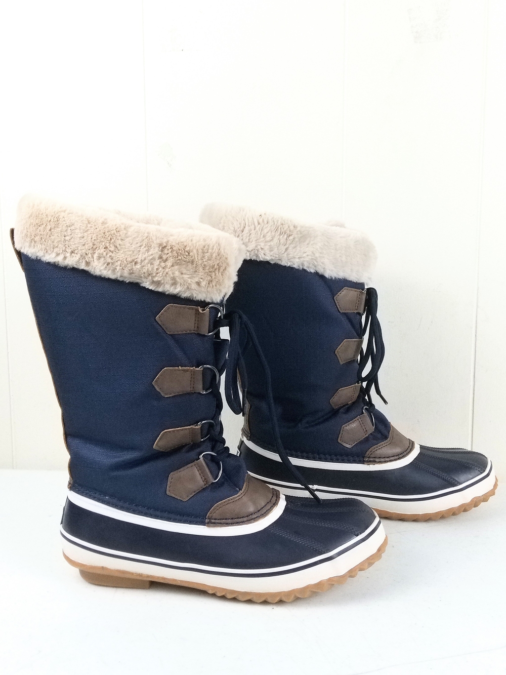JBU Stormgate Navy Faux-Fur Trim Lace-Up Winter Snow Boots Women Size 8.5